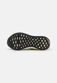 Nike Performance REACTX INFINITY  - Bėgimo batai plentui - black/sea glass/bronzine/olive aura/amber brown/coconut milk