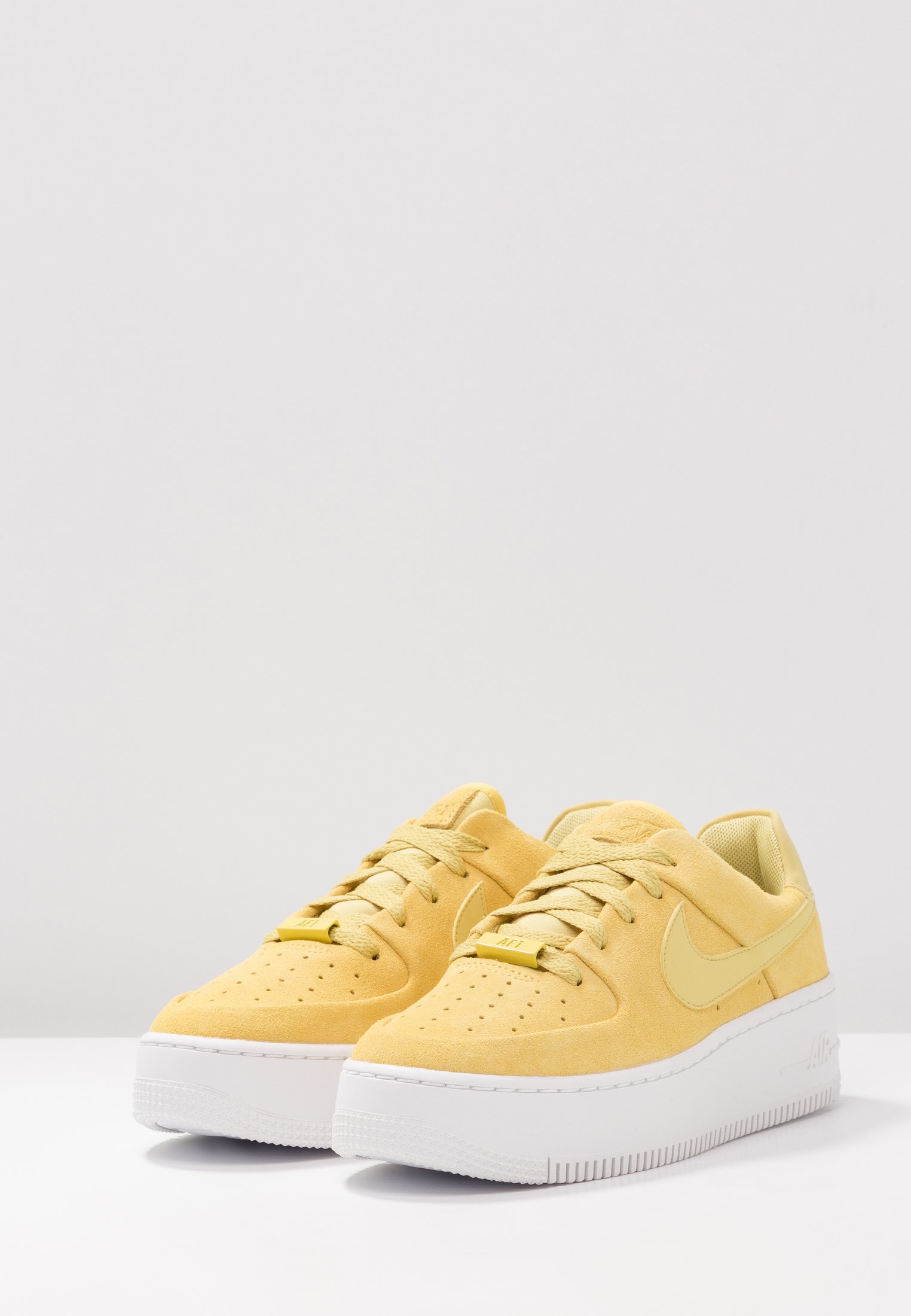 air force 1 sage low jaune