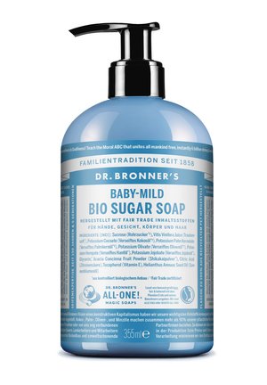 Blaue Flasche von Dr. Bronner's Baby-Mild Bio-Zuckerseife mit schwarzem Pumpenspender und detailliertem Produktetikett auf Deutsch und Englisch.