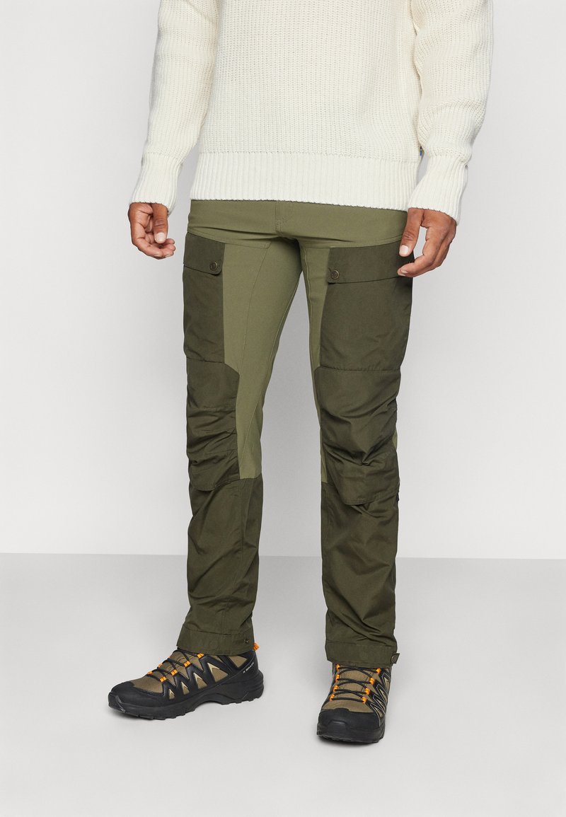 Fjällräven KEB TROUSERS M - Hlače za otvoreno - deep forest/laurel green