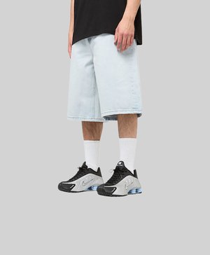 JUNAN - Denim shorts - ice blue