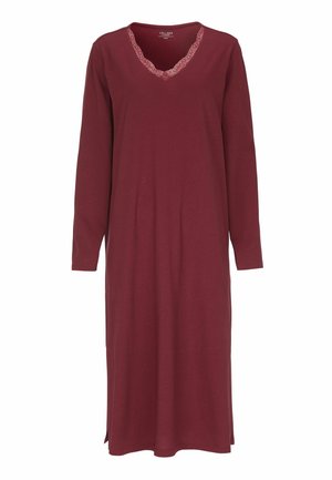 Langärmliges Nachthemd aus dunkelburgunderfarbener Baumwolle, mit einem V-Ausschnitt und Spitzenbesatz sowie seitlichen Schlitzen für Bewegungsfreiheit.