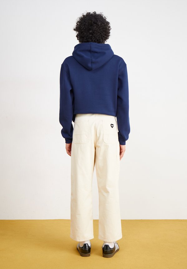 DREWE PANT - Trousers - natural rinsed4