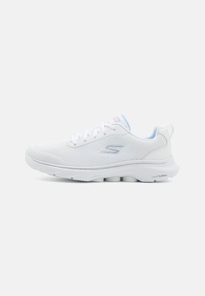 GO WALK 7 LECE UP - Sporta apavi staigāšanai - white