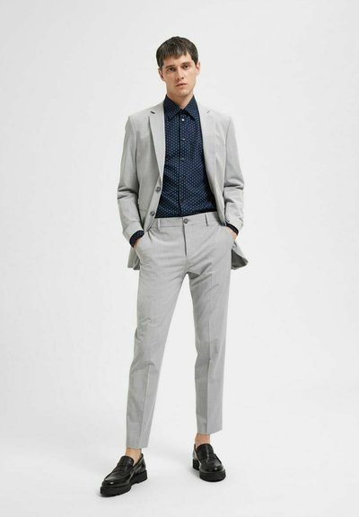 Pantaloni Eleganti Uomo SELECTED HOMME - Vita Media - 65% Poliestere, 33% Viscosa, 2% Elastan