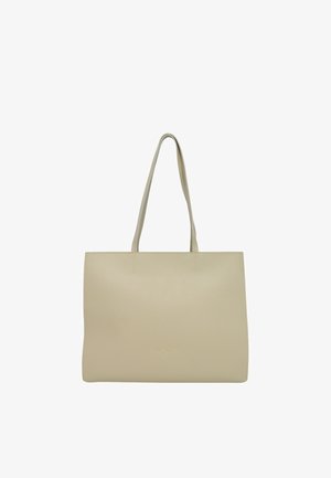 Borsa tote in ecopelle beige con due manici lunghi, texture liscia e design minimalista; presenta un logo discreto nella parte inferiore.