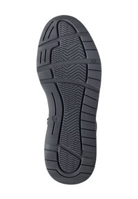 Sole di scarpa in gomma nera con battistrada testurizzato, caratterizzato da un mix di scanalature orizzontali e verticali per trazione e aderenza. Taglia 44 contrassegnata.