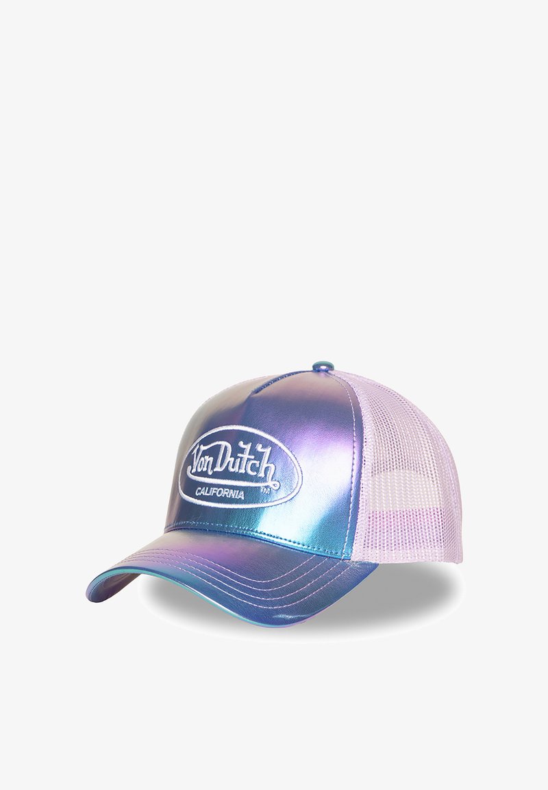 Casquette camionneur Von Dutch California irisée bleue et violette avec dos en mesh et visière incurvée, vue en angle sur fond blanc.