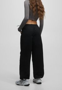 PULL&BEAR Bukser - black