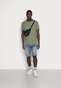 Selected Homme SLHMORGAN SS O-NECK TEE W NOOS - T-shirt básica - sea spray