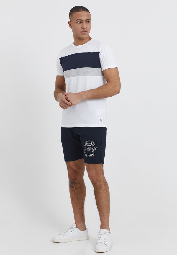 BHTORBEN REGULAR FIT - Shorts4