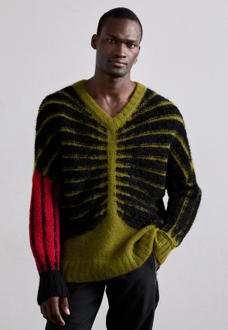 GmbH - IMAD - Jumper - black/green/red, Enlarge