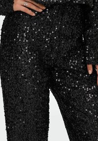 JDY JDYTINA NORMAL GESCHNITTEN  - Pantalon classique - black