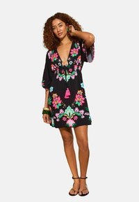 No seleccionado, black floral print