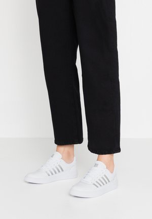 K-SWISS COURT CHASSEUR - Sneakers basse - white/silver