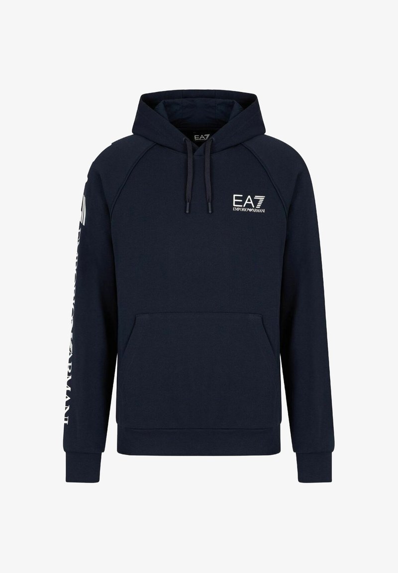 Felpa blu navy in misto cotone, con tasca a marsupio, cappuccio con cordoncino e logo sul petto e sulla manica. Texture liscia.