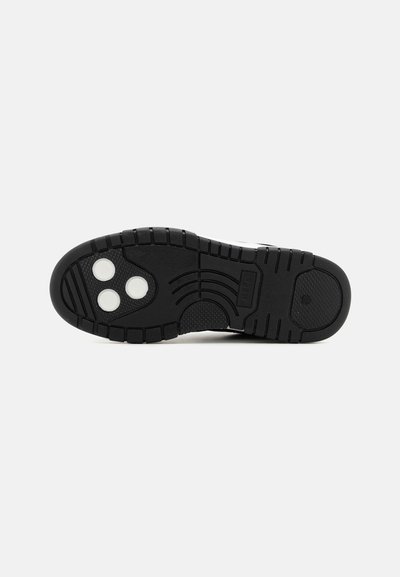 MSGM Baskets basses - black