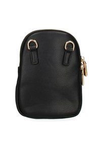 Borsa in pelle nera con superficie testurizzata, due manici superiori, chiusura con zip e dettagli in metallo dorato. Design compatto e rettangolare.