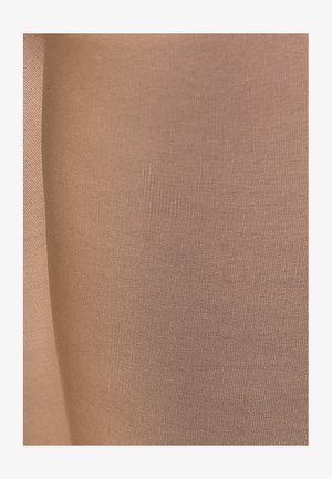 Beige, gestructureerde stof met een gladde oppervlakte; vertoont fijne ribbels en een gelijkmatige kleurdistrubutie, geschikt voor kleding of accessoires.