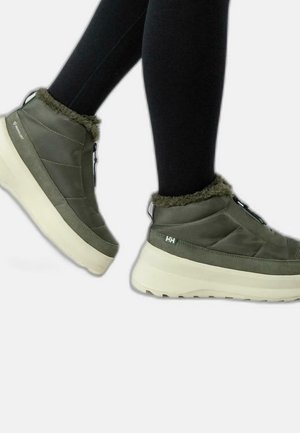 CORA - Vinterstøvler - utility green cream