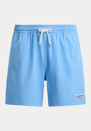 Bañador corto para hombre en azul claro con cinturilla elástica, cordón blanco y pequeño logo de Polo Sport Ralph Lauren en la pierna izquierda.