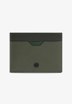 Portefeuille à deux volets mince en cuir vert olive foncé avec un logo en relief noir et des détails de couture supérieure.
