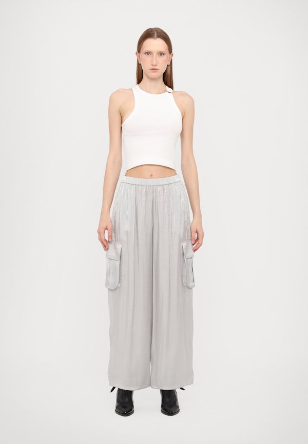 TROUSER - Cargo trousers - mirror4