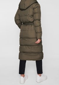 Threadbare Wintermantel - green