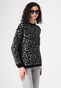 ONLY Tall ONLJADE PULLOVER  - Trui - black/medium grey