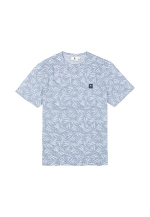 Himmelblaues Kurzarm-T-Shirt mit einem tropischen Blättermuster in dunklerem Blau. Enthält ein kleines navyfarbenes Logo auf der linken Brust.