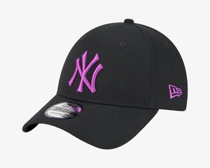 Black baseball cap with a curved brim, featuring a purple embroidered New York Yankees logo and accent on the side. Adjustable strap.