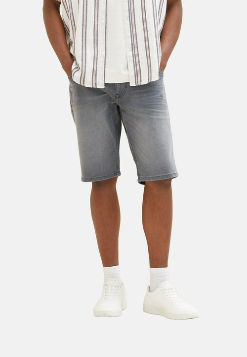 TTMARVIN Straight Ultralight Jeans Shorts By Tom Tailor - Foto 4