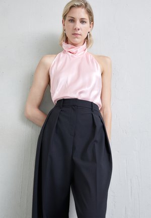 Materiel BACKLESS - Μπλούζα - baby pink