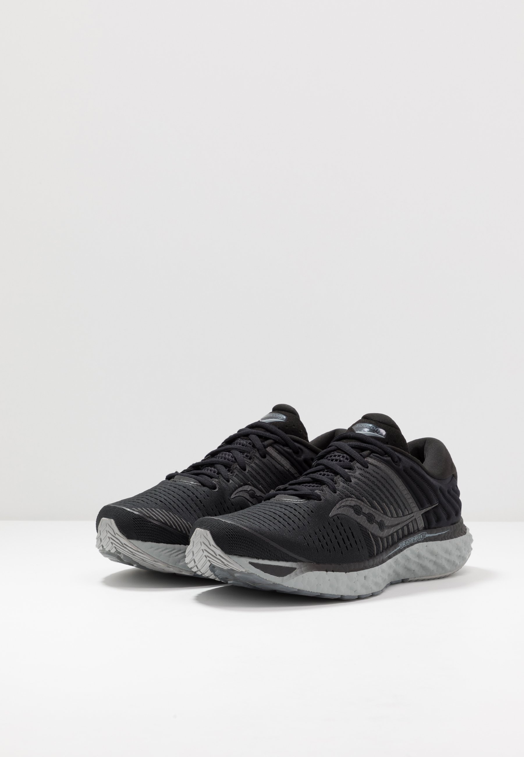 Saucony TRIUMPH 17 - Nøytrale løpesko - blackout Saucony TRIUMPH 17 - Nøytrale løpesko - blackout