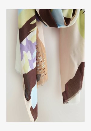 Wielokolorowy szalik wykonany z miękkiego materiału z geometrycznym wzorem w odcieniach brązu, niebieskiego, fioletowego i beżowego, z frędzlami na brzegach.