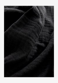 Non sélectionné, black