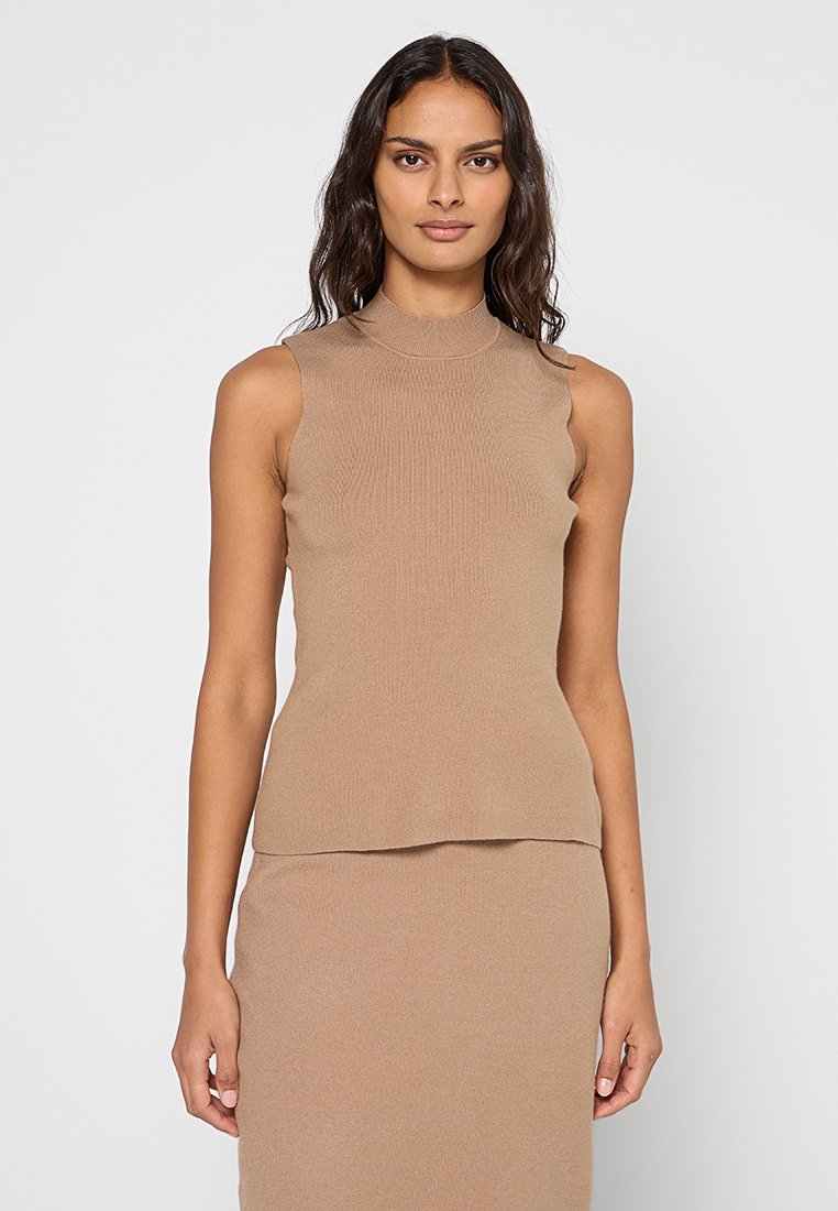 Apart Top camel Apart Top camel