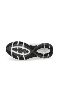 Sole di scarpa sportiva in bianco e nero con battistrada in gomma testurizzata, caratterizzata da scanalature diagonali e un design con punto di rotazione centrale.