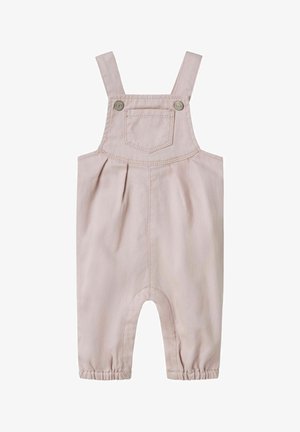 Rosa Denim-Latzhose mit verstellbaren Trägern, einer Fronttasche, plissiertem Design und elastischen Knöchelbündchen. Glatte Textur, lässiger Stil.