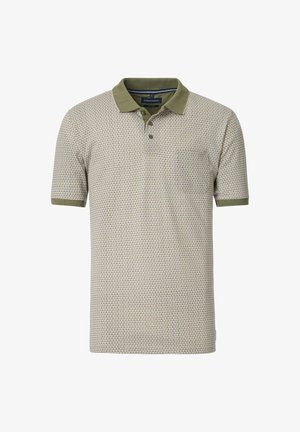 Polohemd in hellbeige mit einem sich wiederholenden geometrischen Muster. Verfügt über einen grünen Kragen, eine Drei-Knopf-Leiste und eine Brusttasche auf der linken Seite.