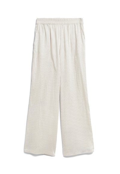 Λευκό παντελόνι με φαρδιά παντελόνα και λεπτές κάθετες μαύρες ρίγες, με ελαστική μέση, απλωμένο επίπεδα σε λευκό φόντο.