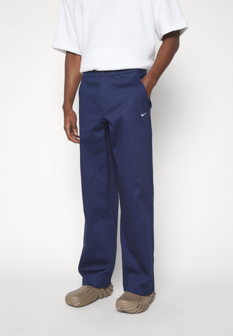 Nike Sportswear PANT - Kalhoty - midnight navy/(white)
