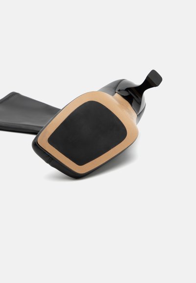 Souliers Martinez LOLA - Zābaki - black