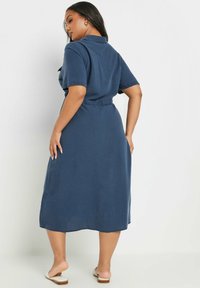 Yours Clothing - Sukienka koszulowa