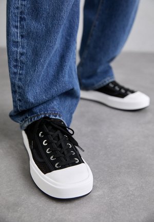 JUDE LACE UP - Sneakers low - black