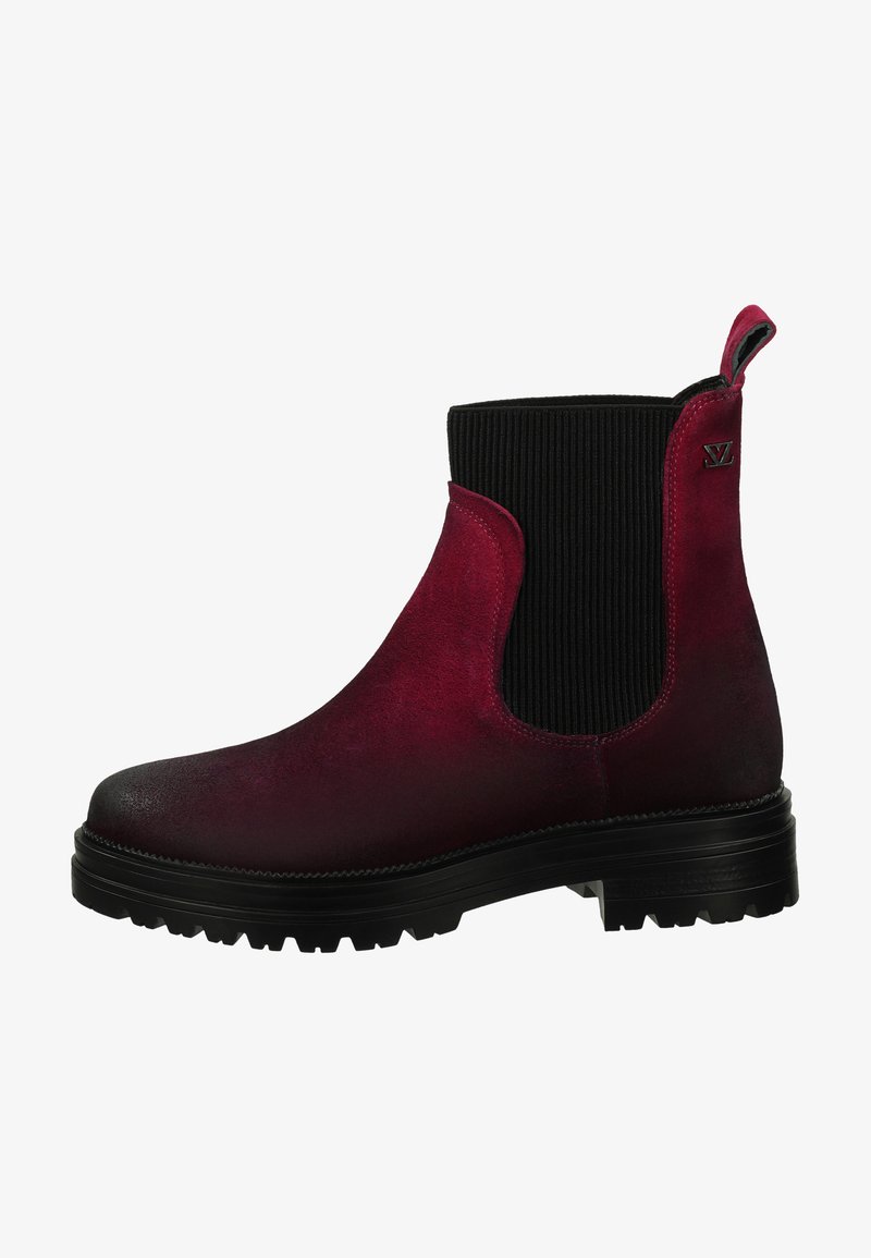 Bottes Chelsea en suedine bourgogne avec panneaux latéraux élastiques noirs, finition texturée et semelle extérieure noire robuste, présentant un détail de logo sur le côté.