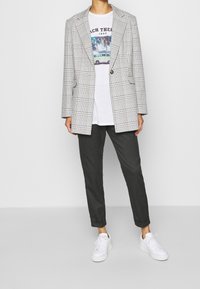 QS Tygbyxor - dark grey