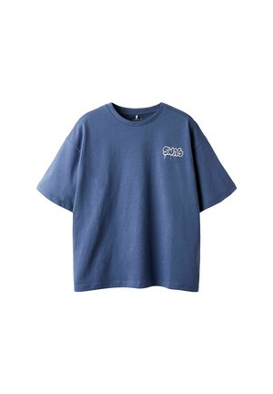 Blue cotton t-shirt with short sleeves, crew neck, and a “SWAG” graphic in white on the left chest area. Simple design, casual fit.