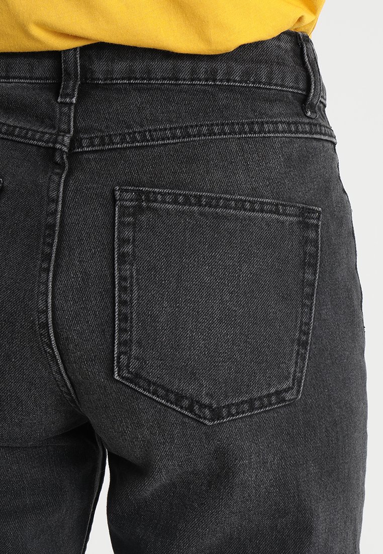 moss copenhagen crystal mom jeans