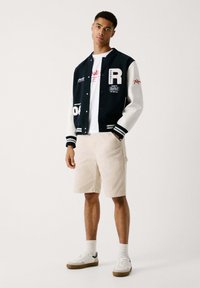 Thumbnail Image 2